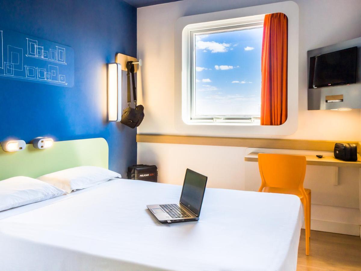 Ibis Budget Sertãozinho Esterno foto