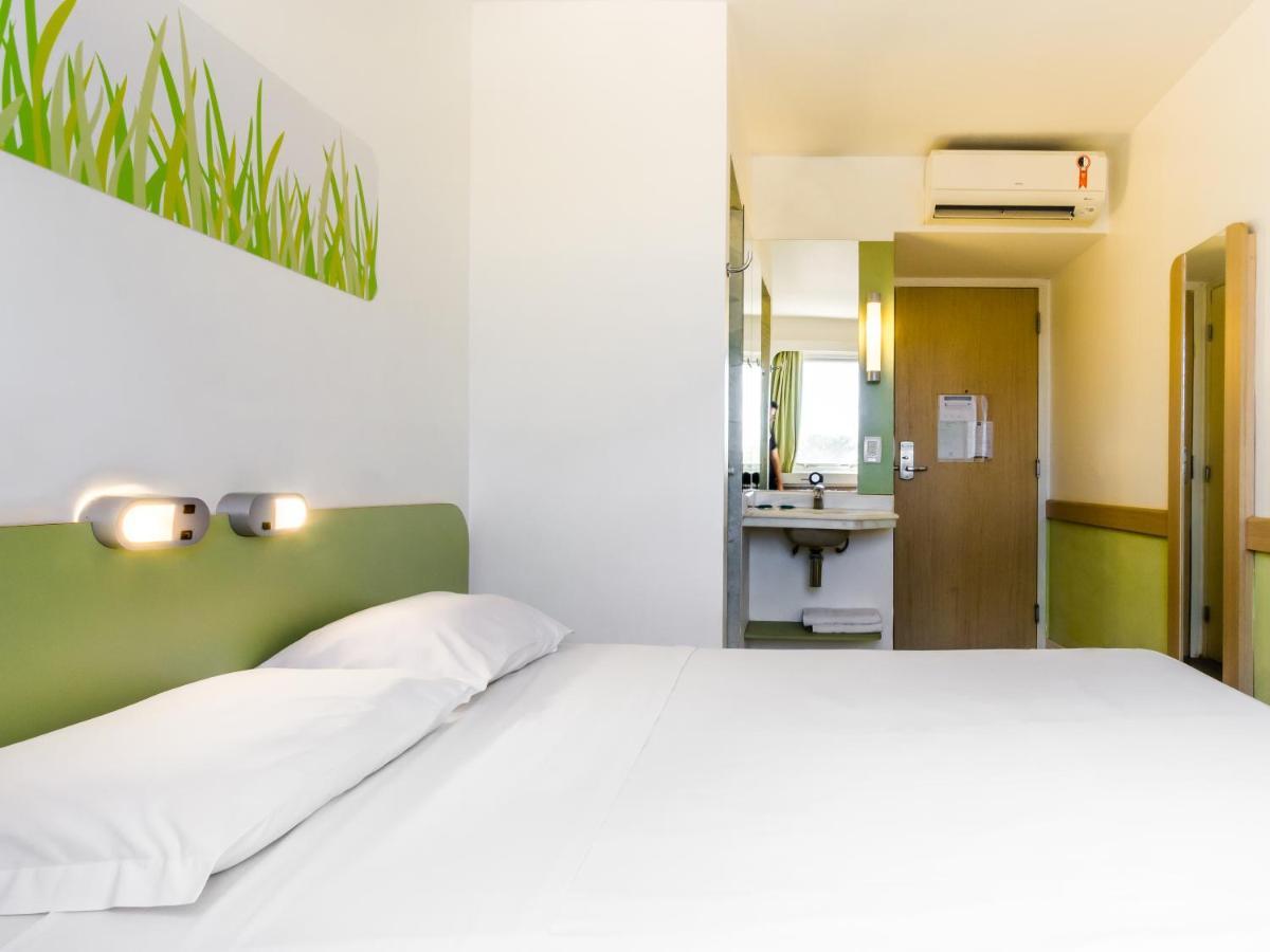 Ibis Budget Sertãozinho Esterno foto